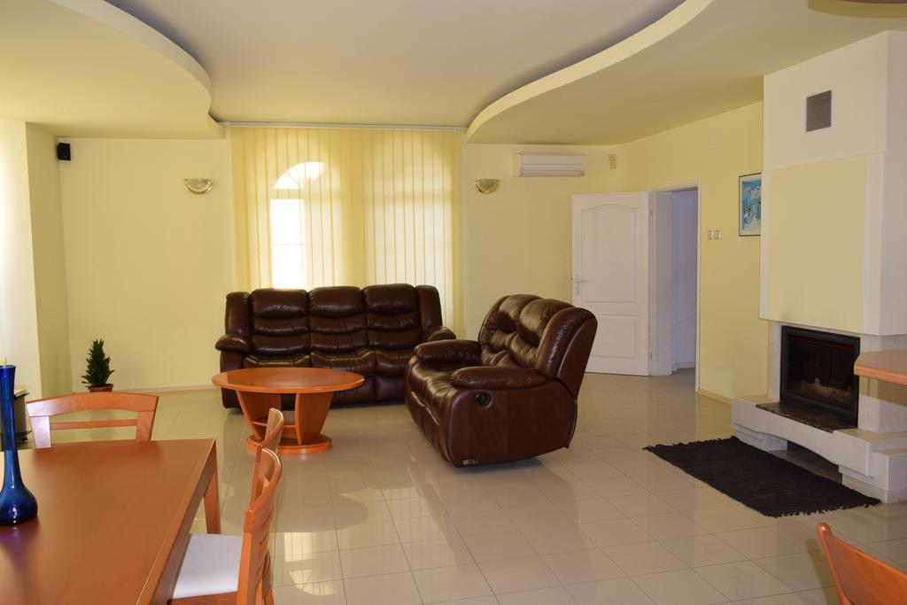Hotel Eva Ravda ภายนอก รูปภาพ