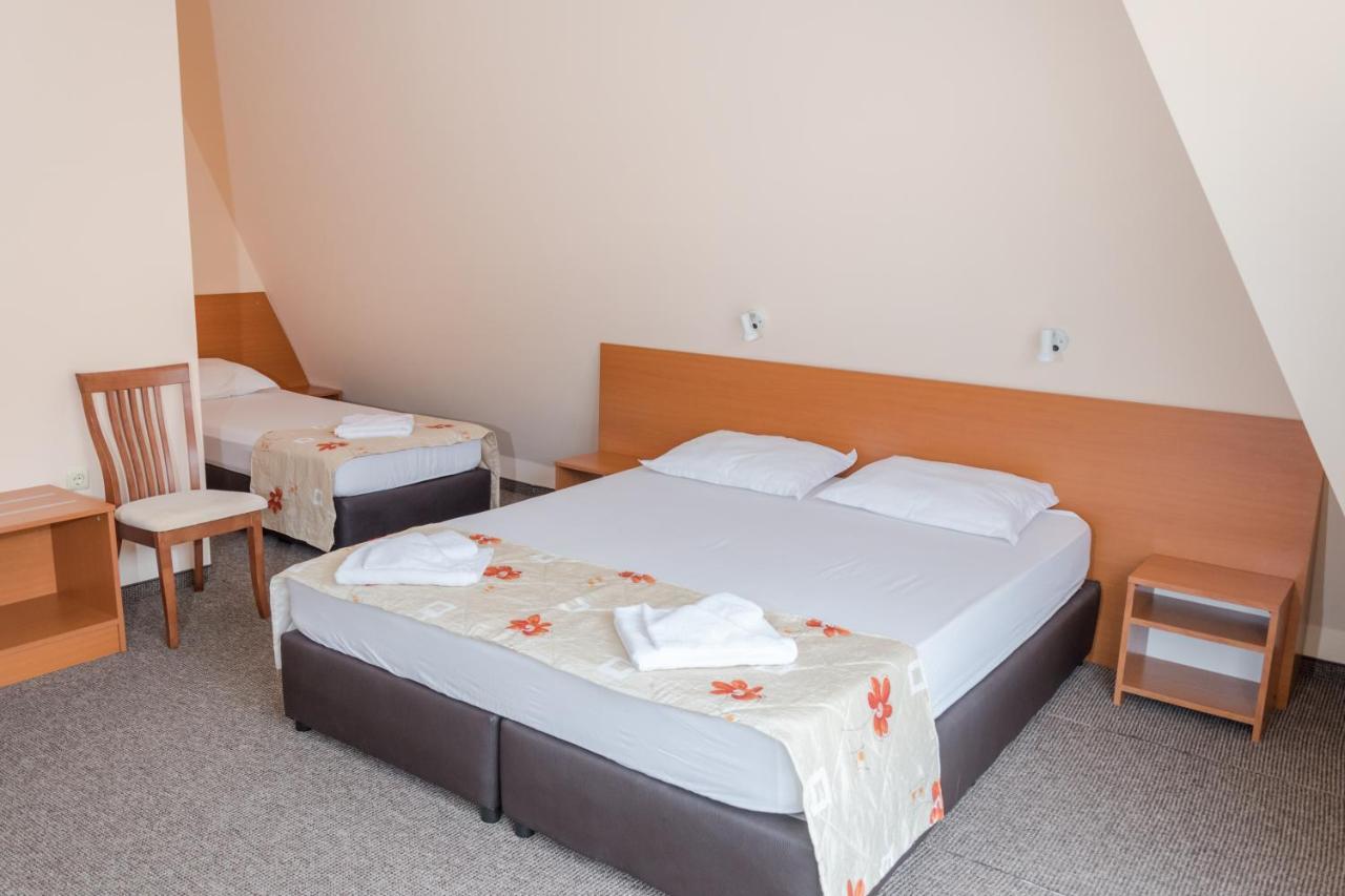 Hotel Eva Ravda ภายนอก รูปภาพ