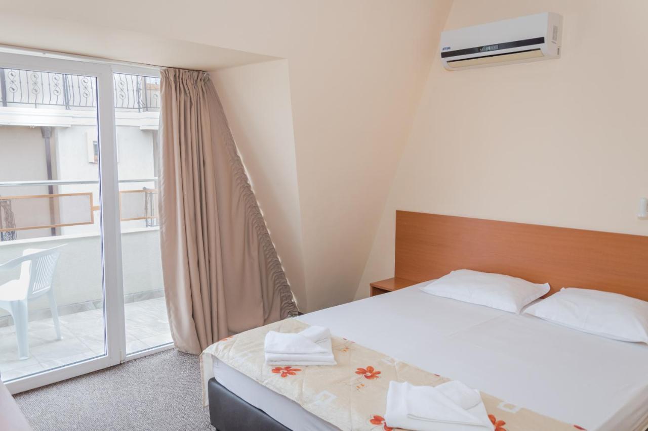 Hotel Eva Ravda ภายนอก รูปภาพ