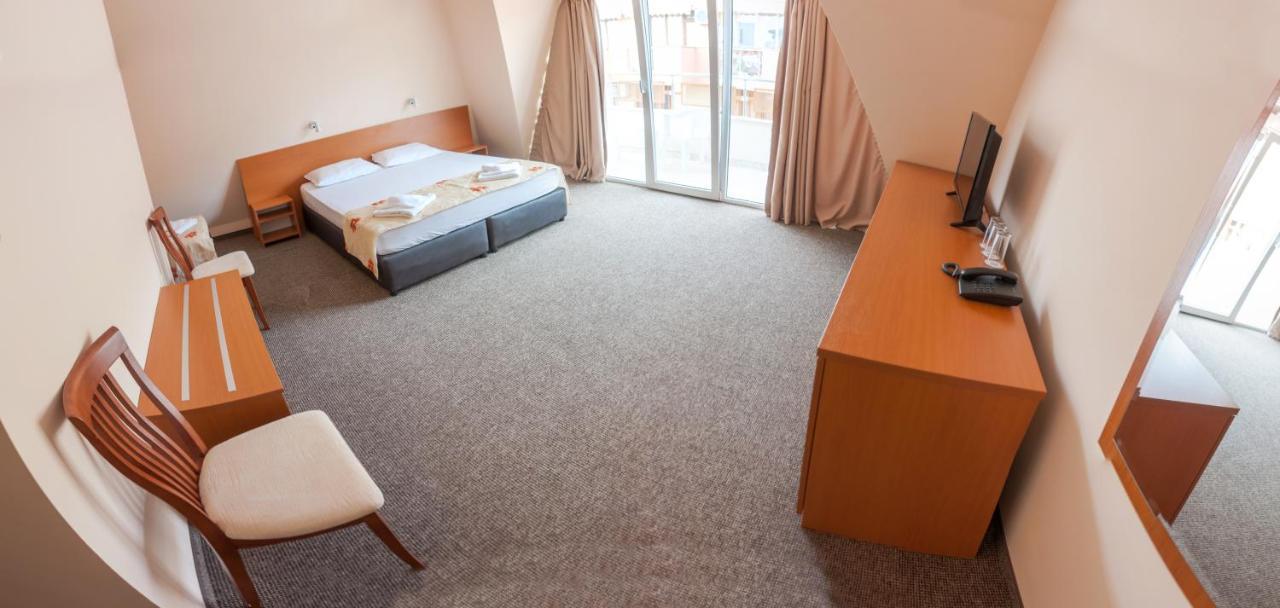 Hotel Eva Ravda ภายนอก รูปภาพ