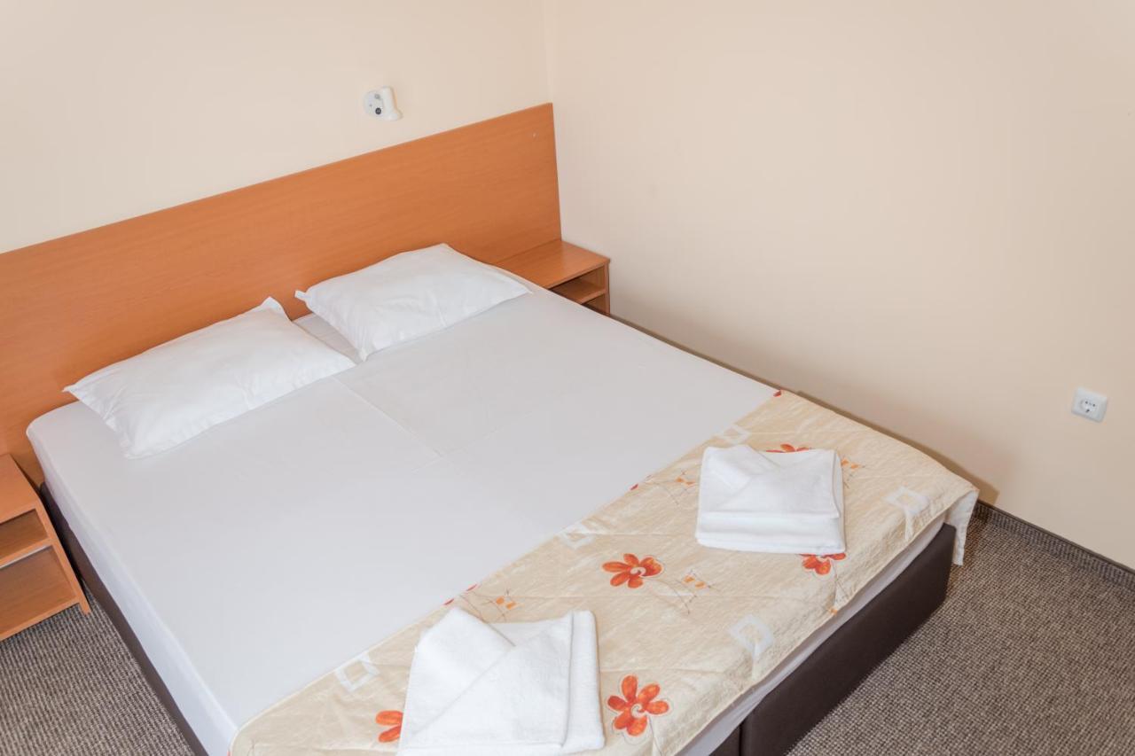 Hotel Eva Ravda ภายนอก รูปภาพ
