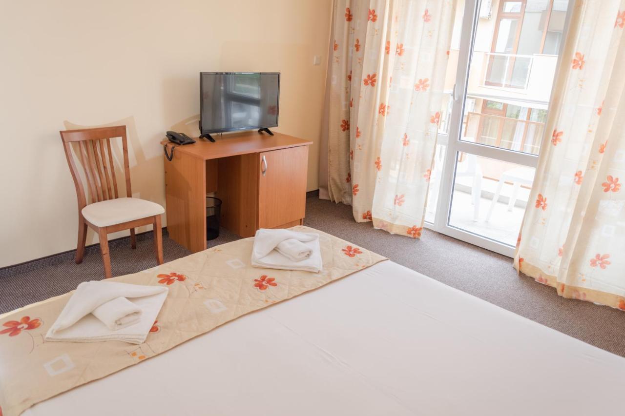 Hotel Eva Ravda ภายนอก รูปภาพ